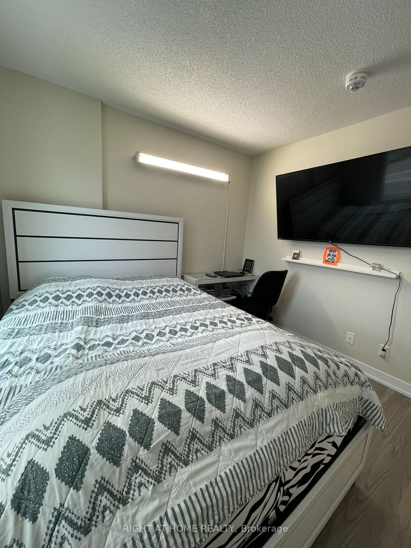 38 Monte Kwinter Crt, #410