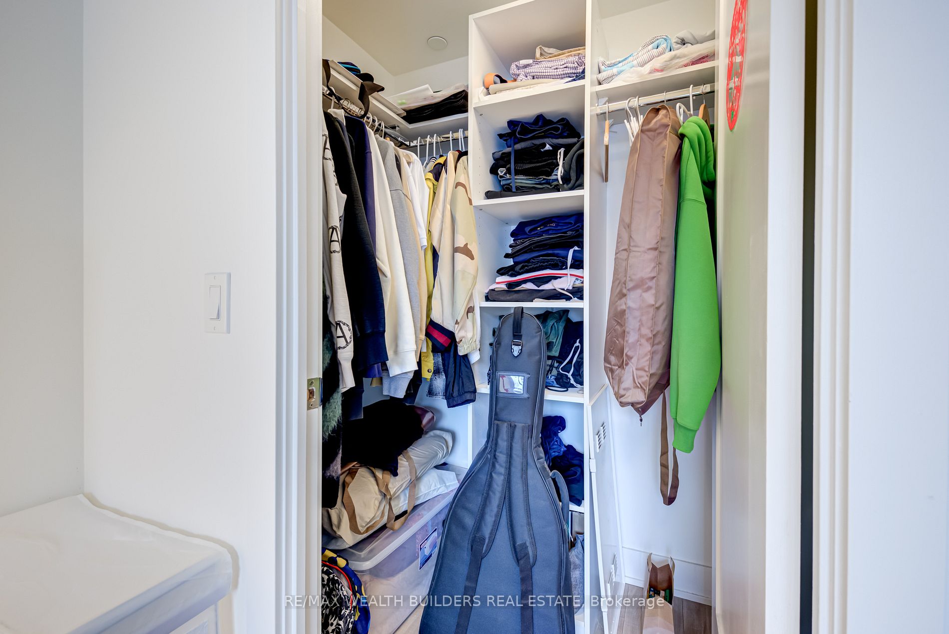 38 Cameron St, #423