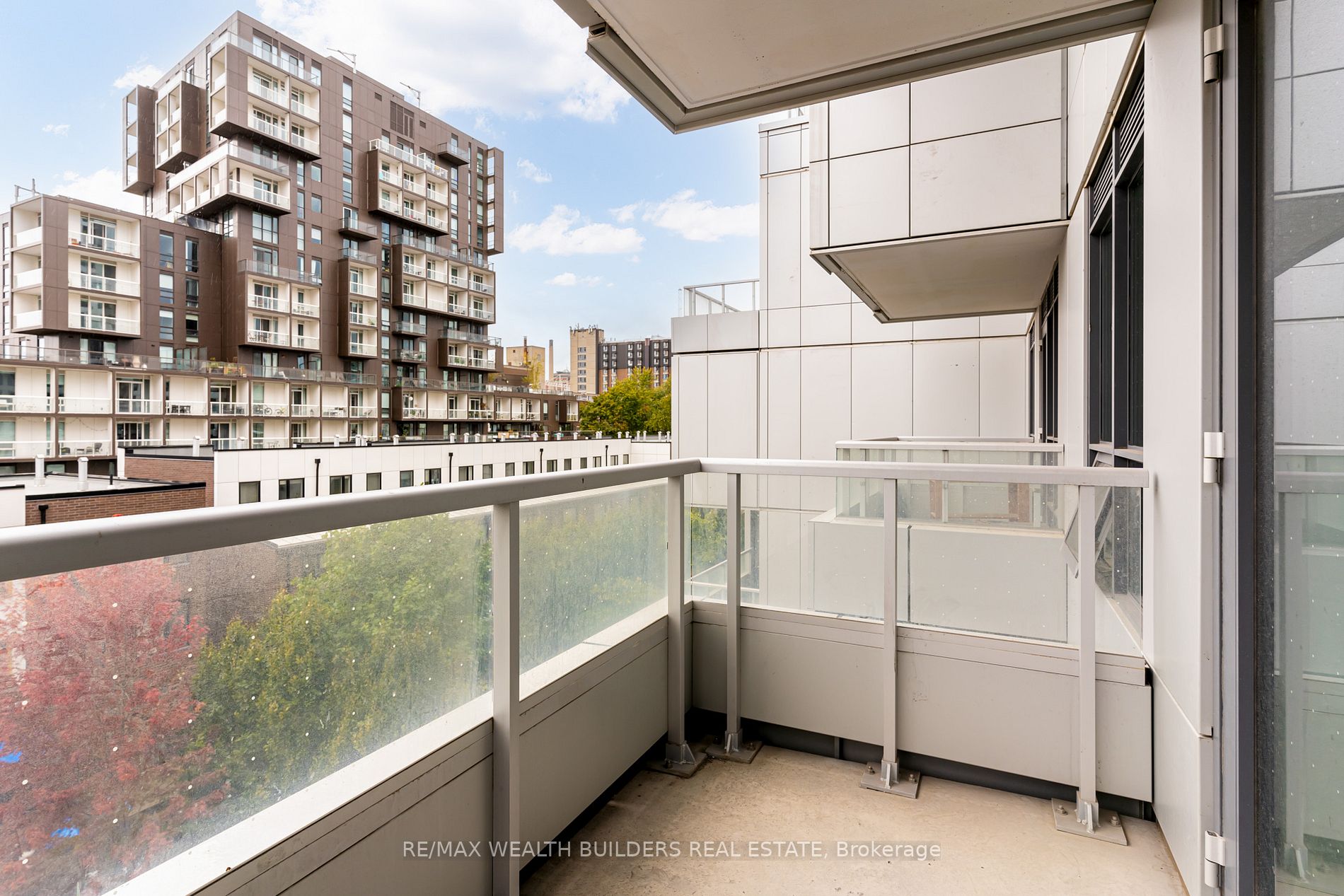 38 Cameron St, #423