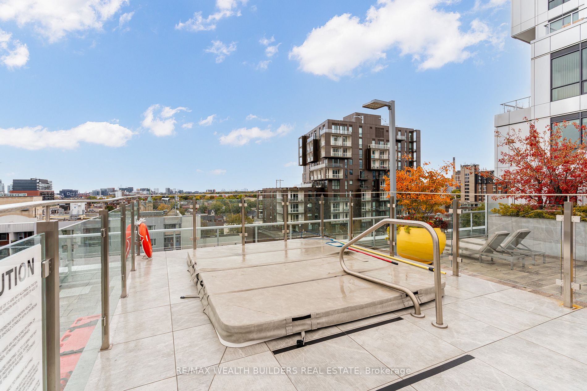 38 Cameron St, #423