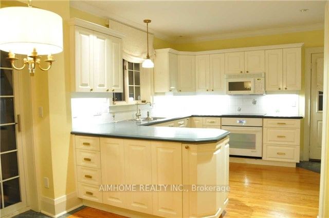 31 Cheritan Ave