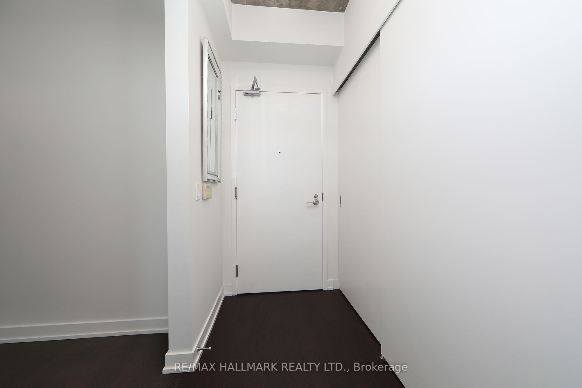 1030 King St W, #705