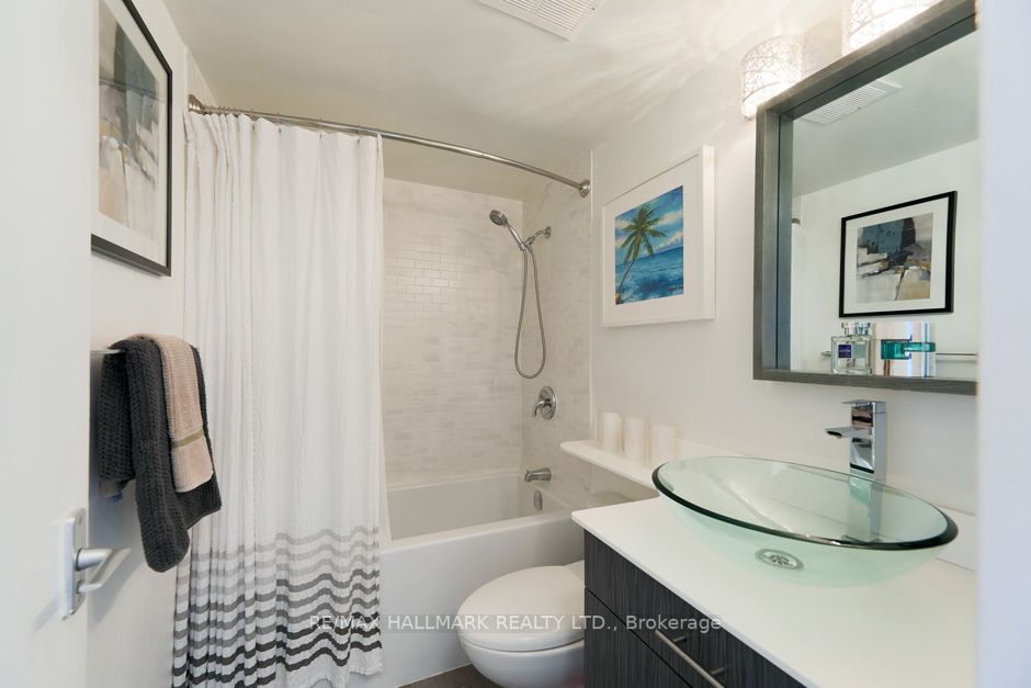 40 Homewood Ave, #1106