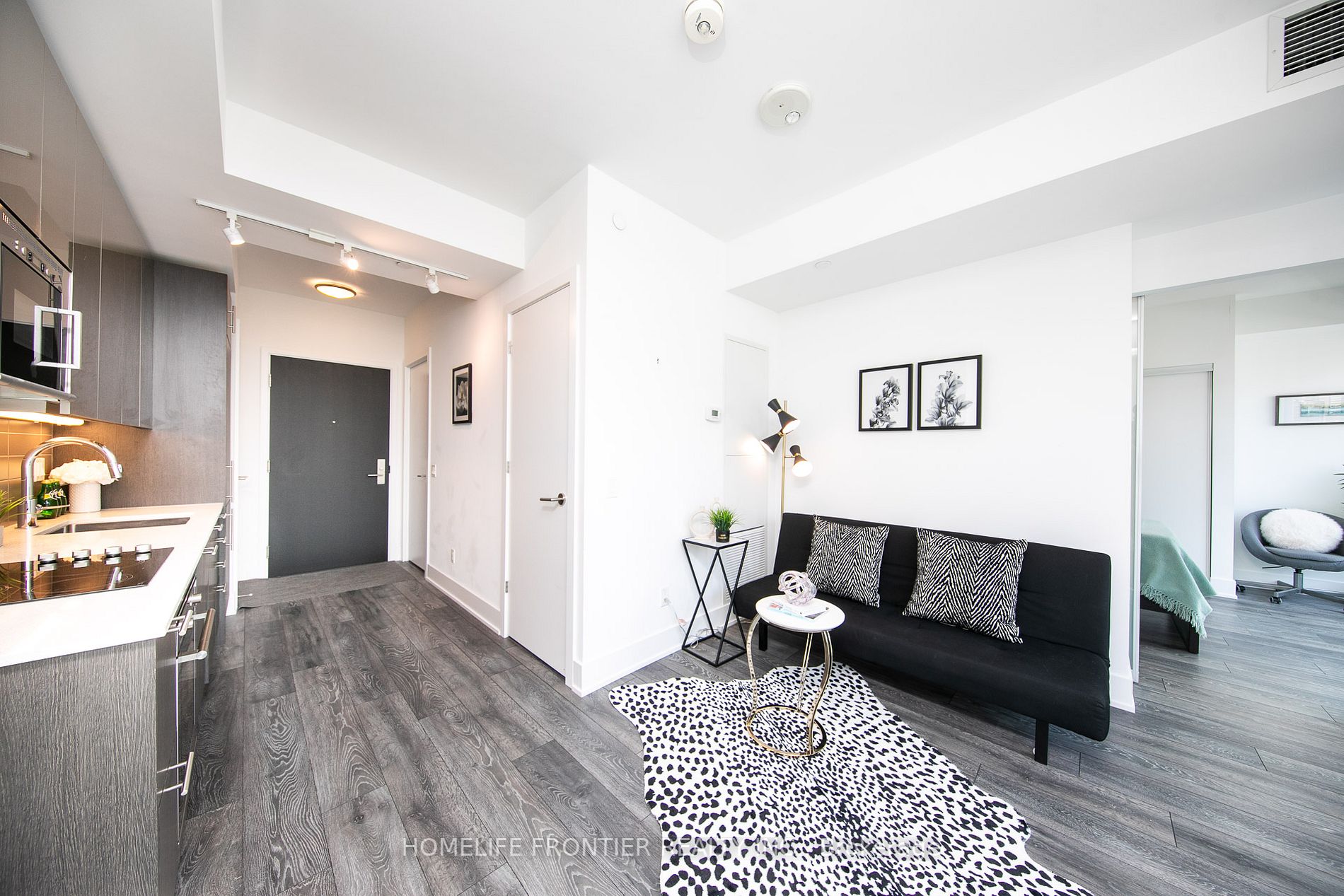 403 Church St, #1503