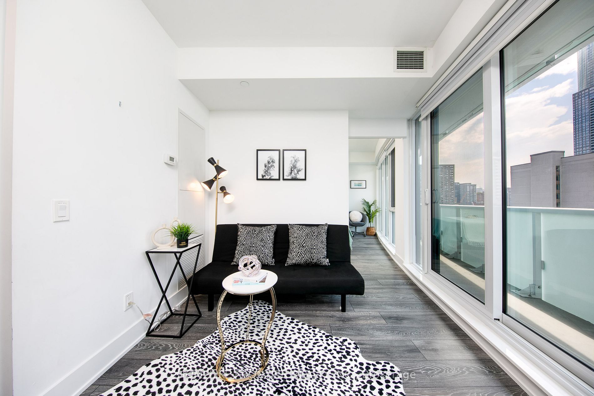 403 Church St, #1503