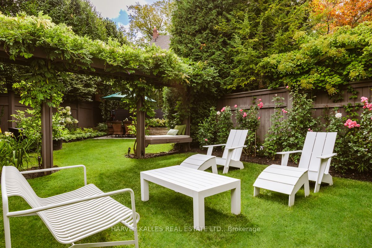 481 Russell Hill Rd