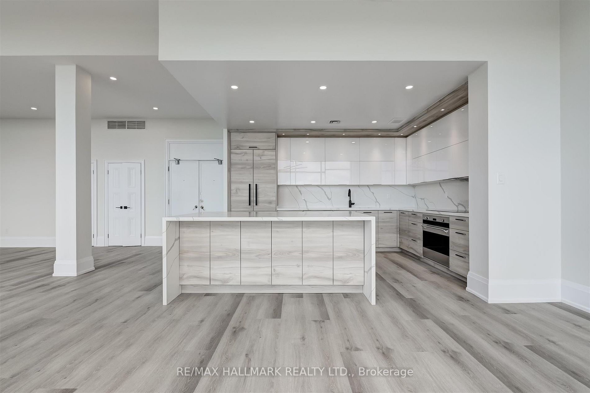 400 Walmer Rd, #Ph5