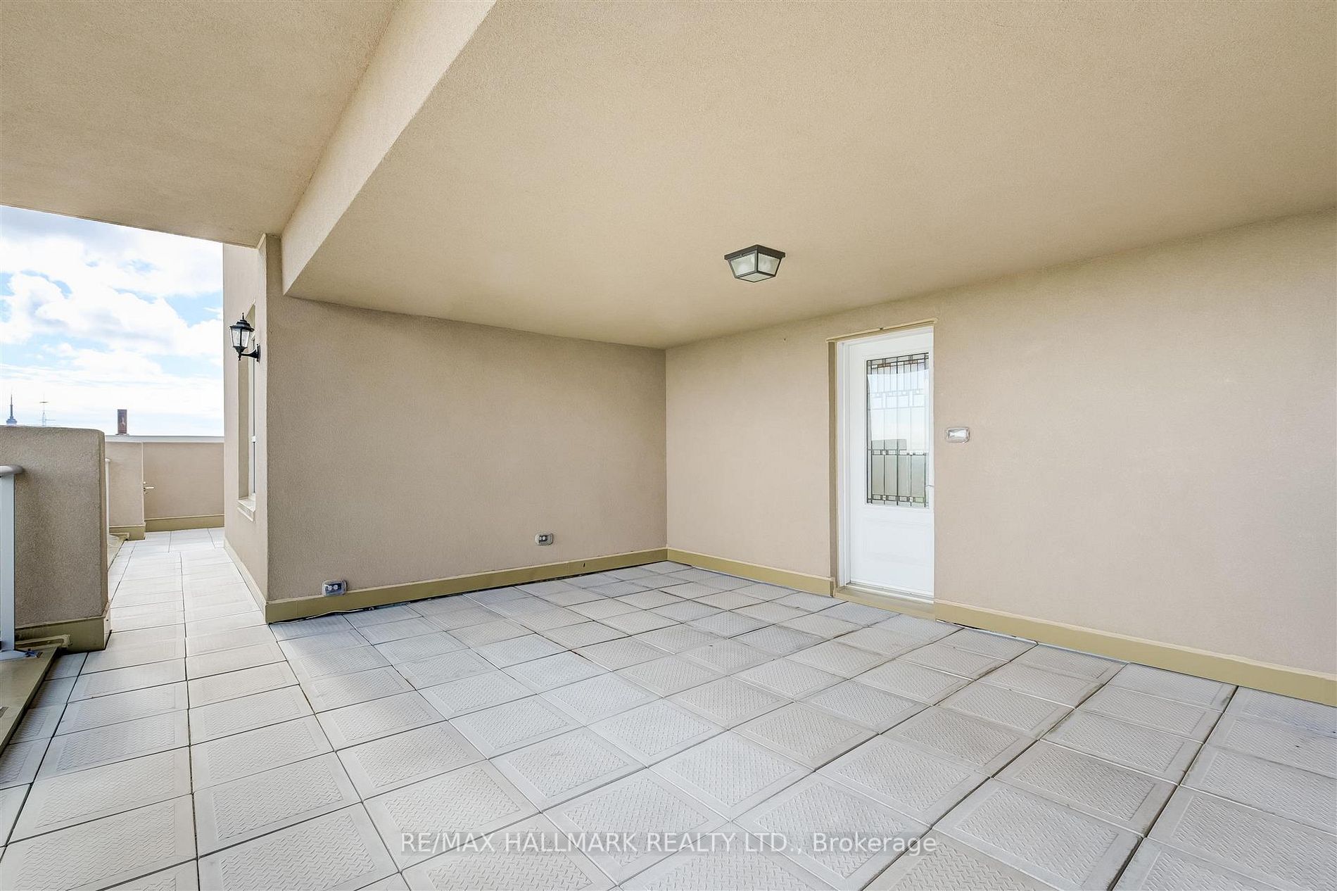 400 Walmer Rd, #Ph5