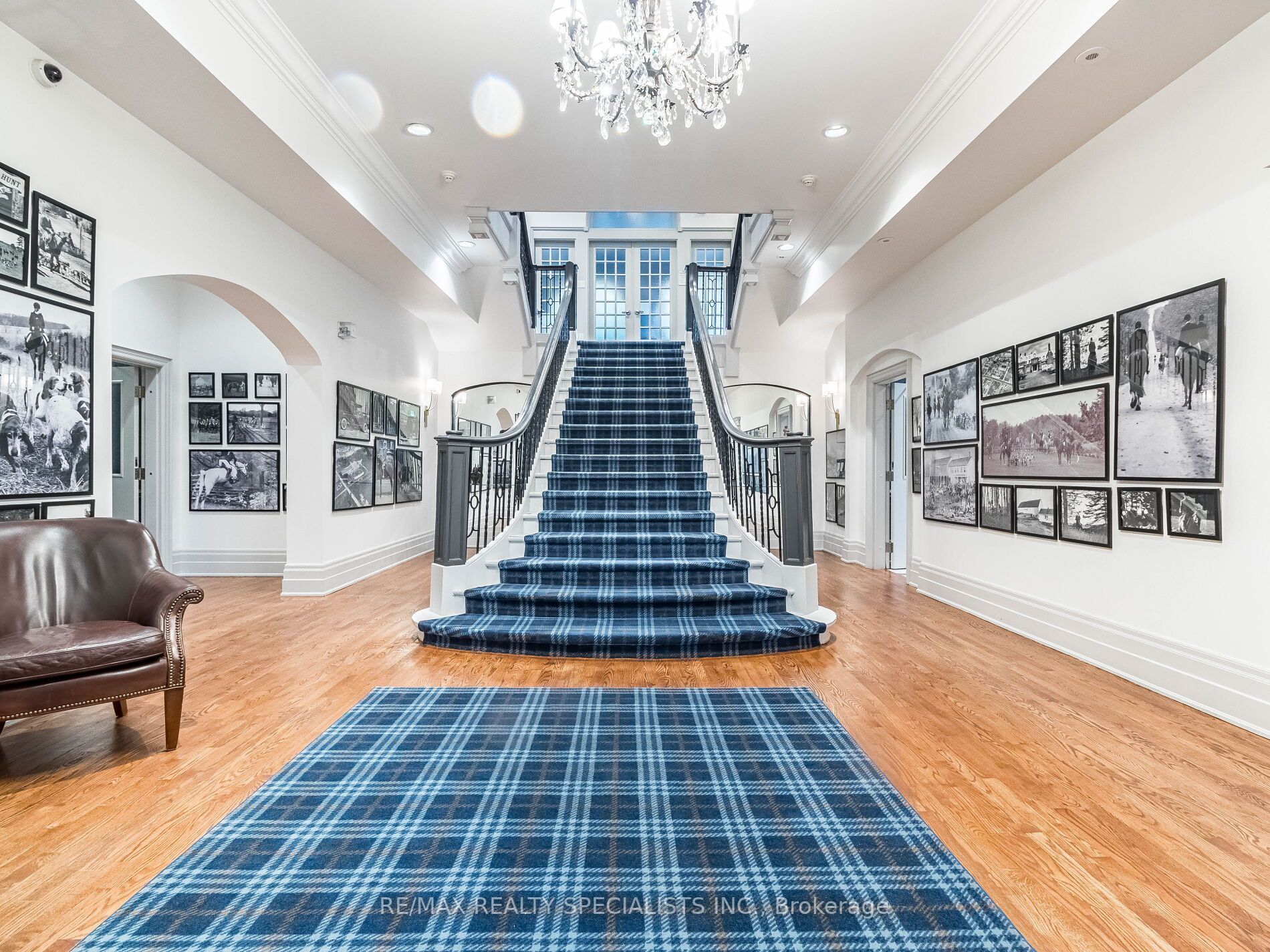1111 AVENUE Road, #102