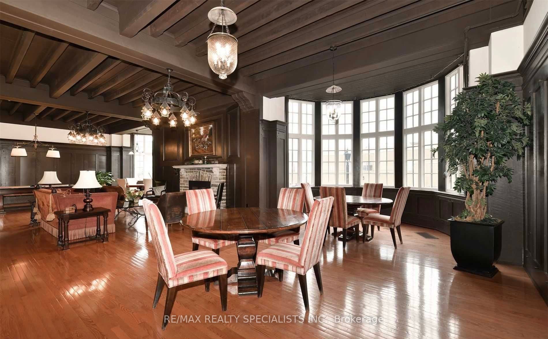 1111 AVENUE Road, #102