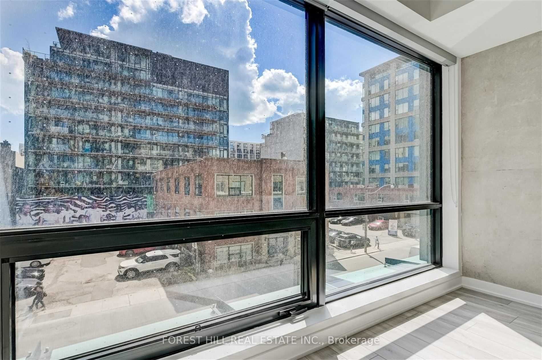 458 Richmond St W, #205