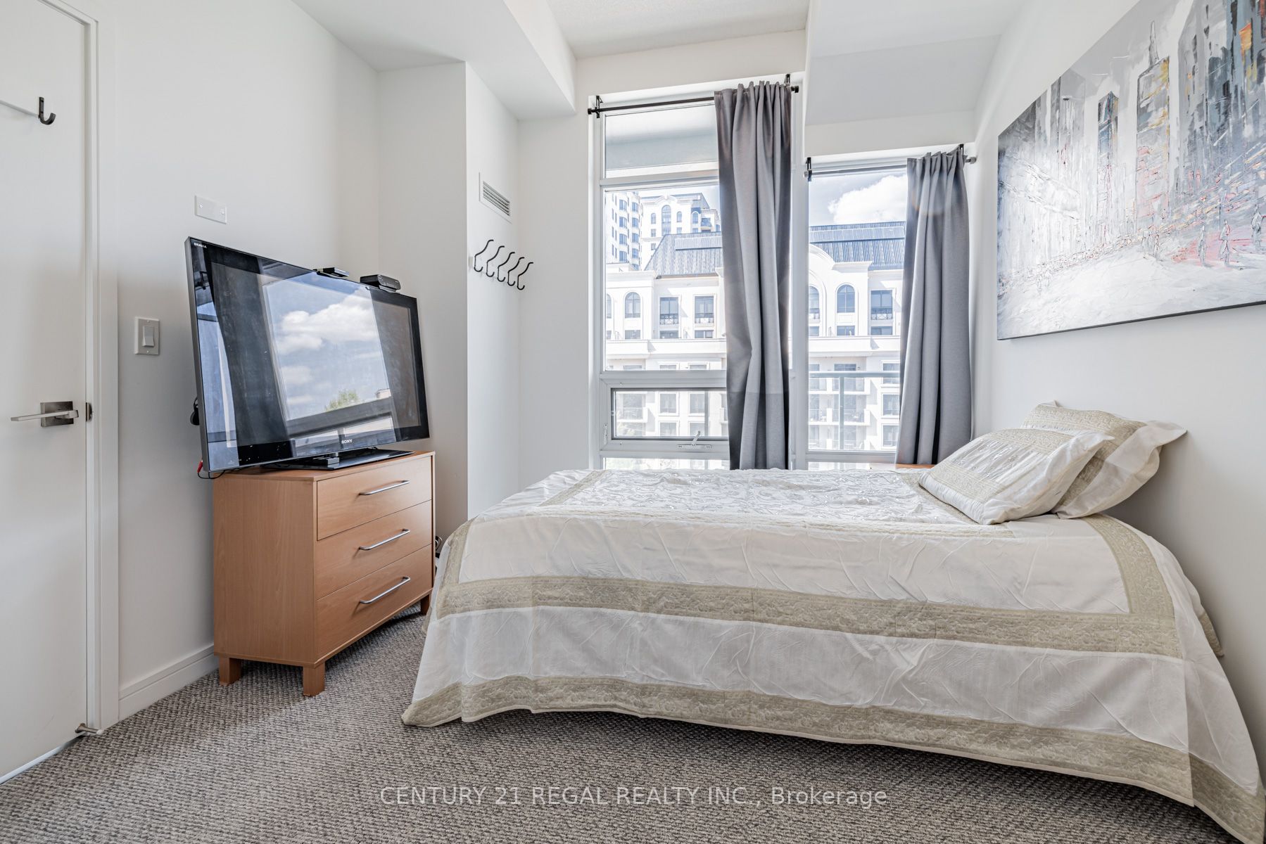 621 Sheppard Ave E, #721