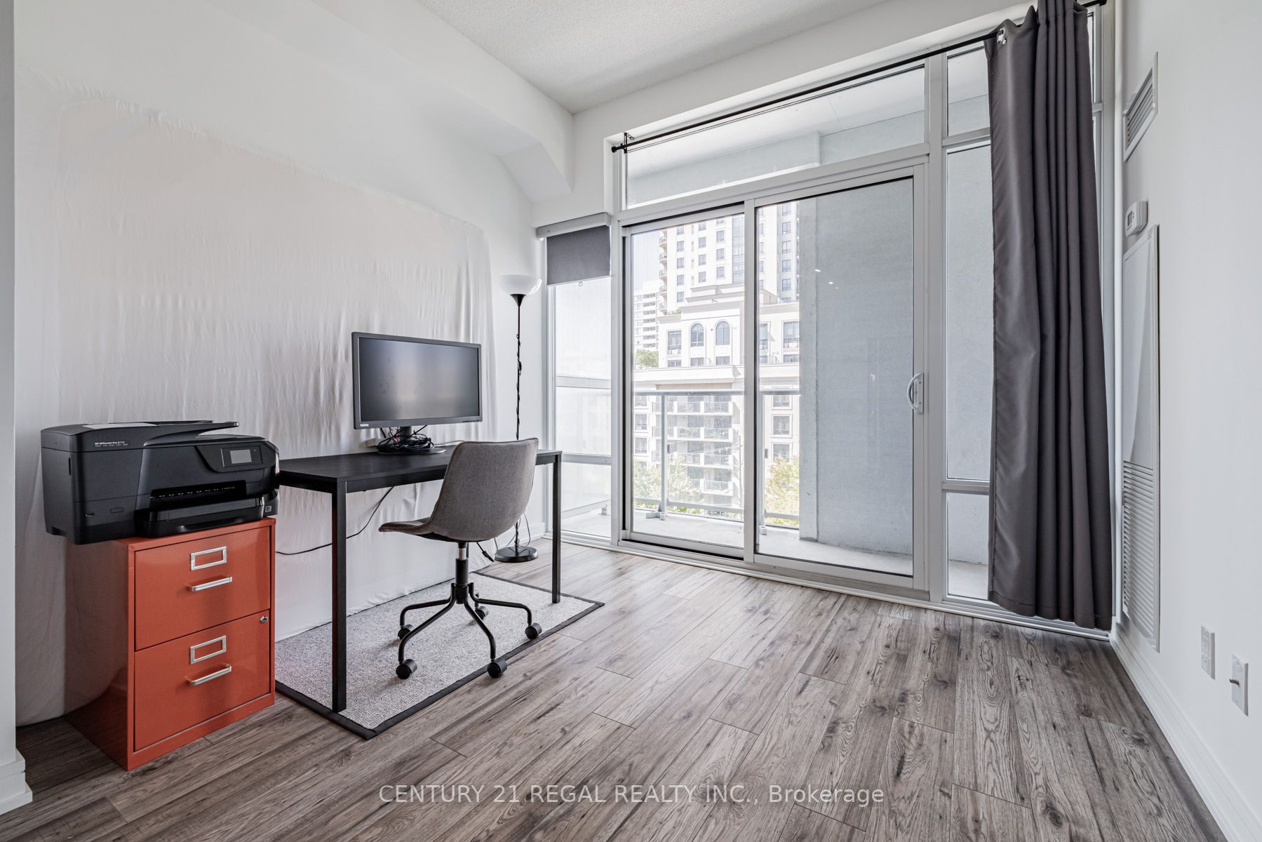 621 Sheppard Ave E, #721