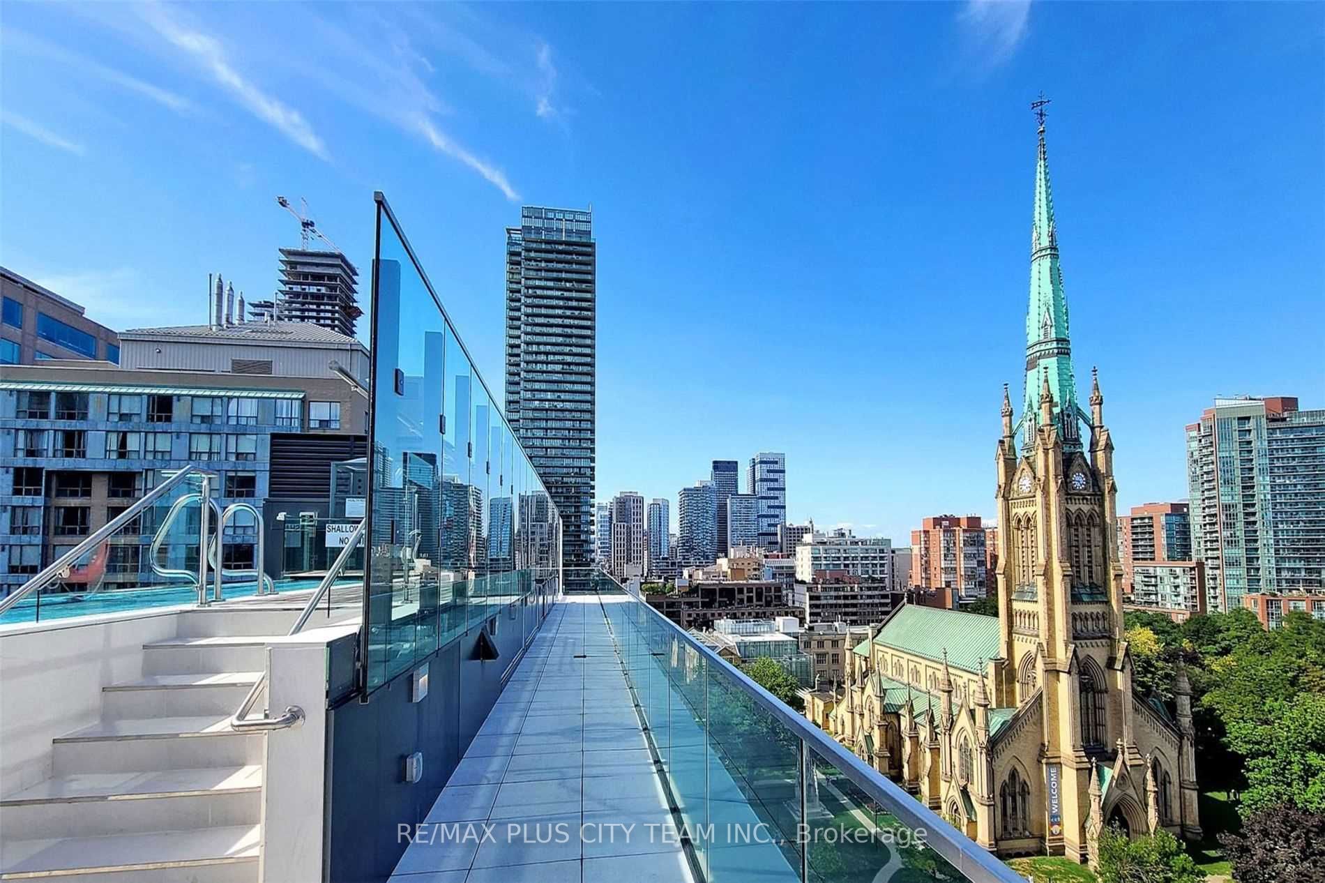 60 Colborne St, #201