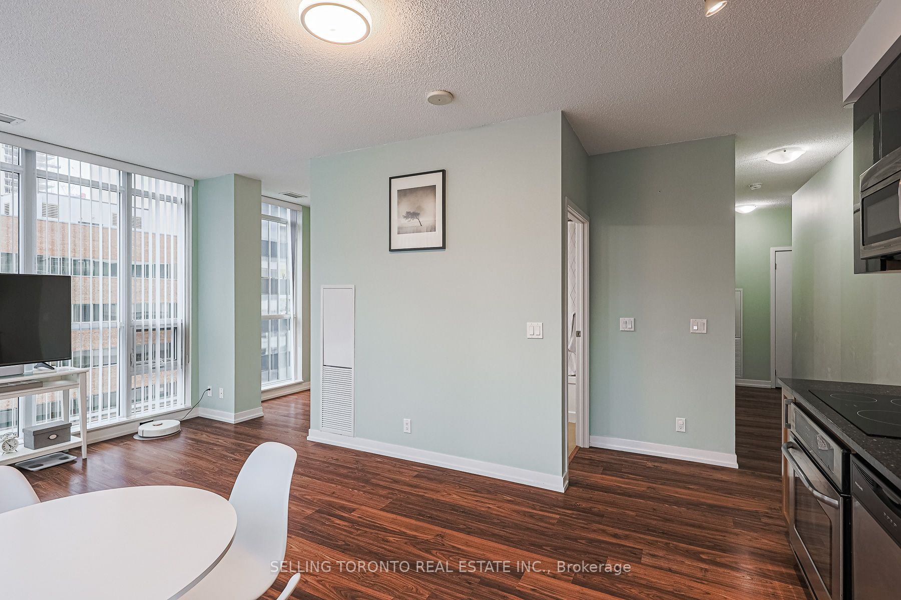 89 Dunfield Ave, #603