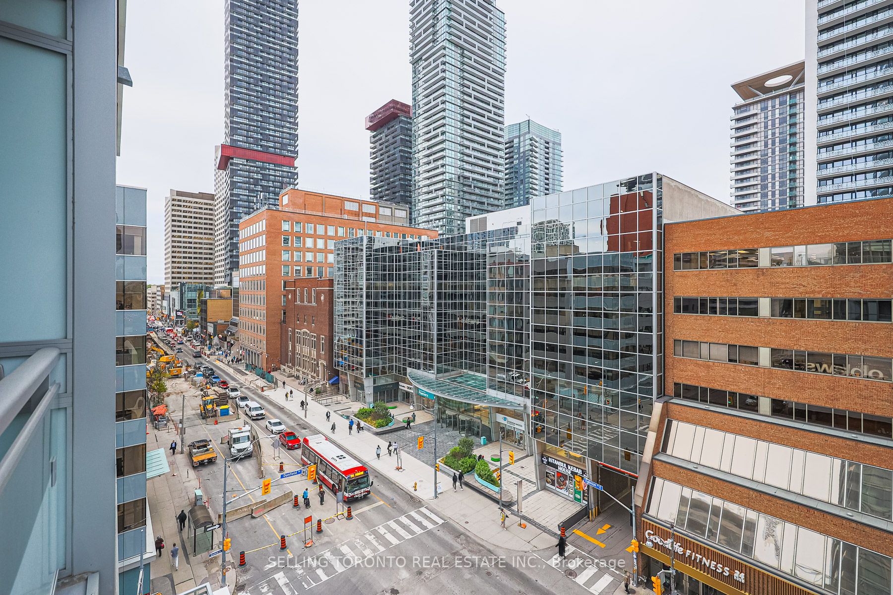 89 Dunfield Ave, #603
