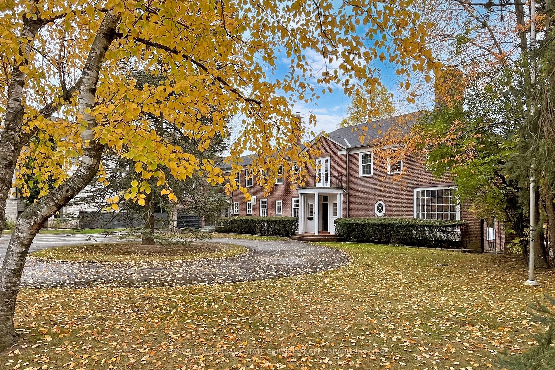 7 Alderbrook Dr