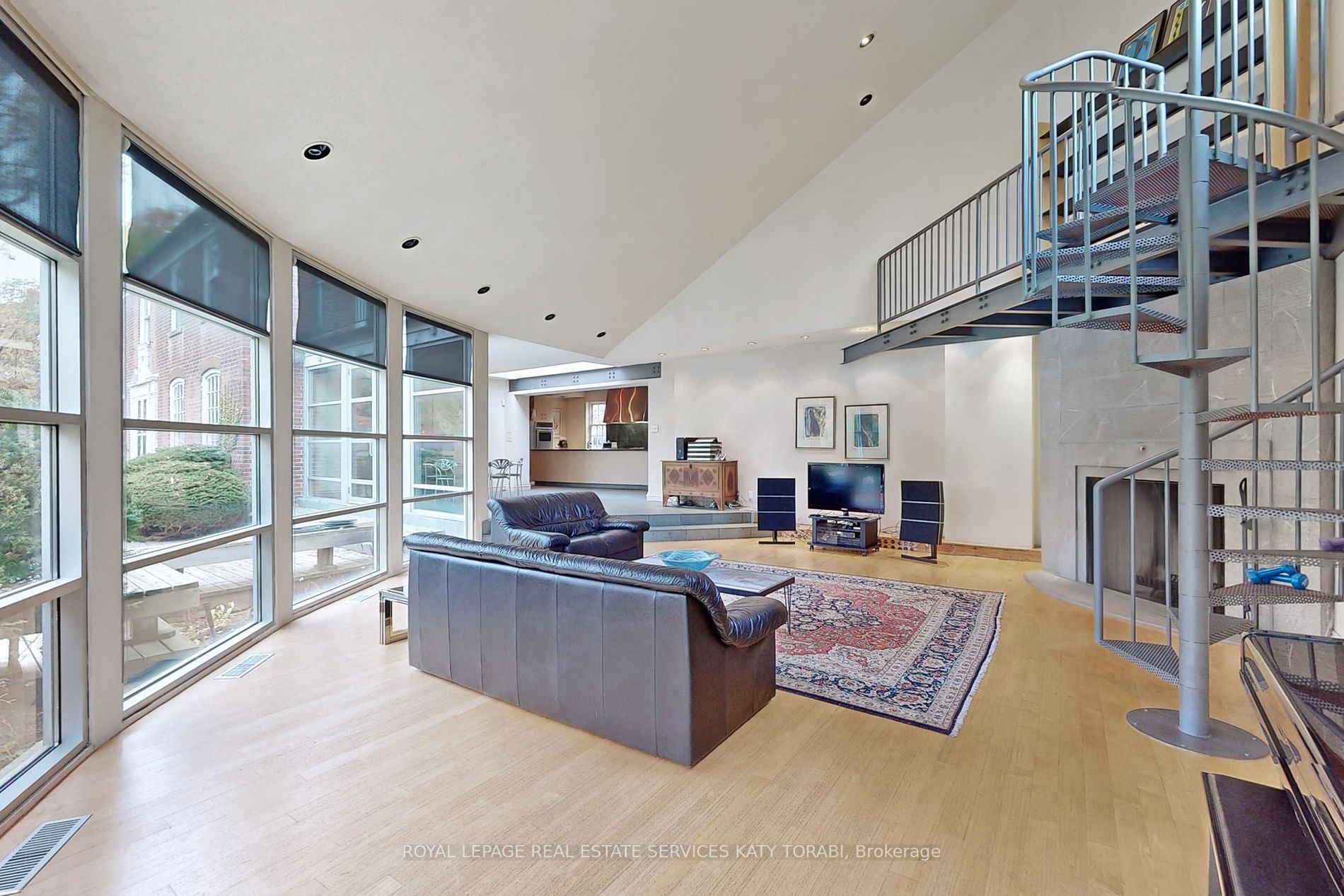 7 Alderbrook Dr