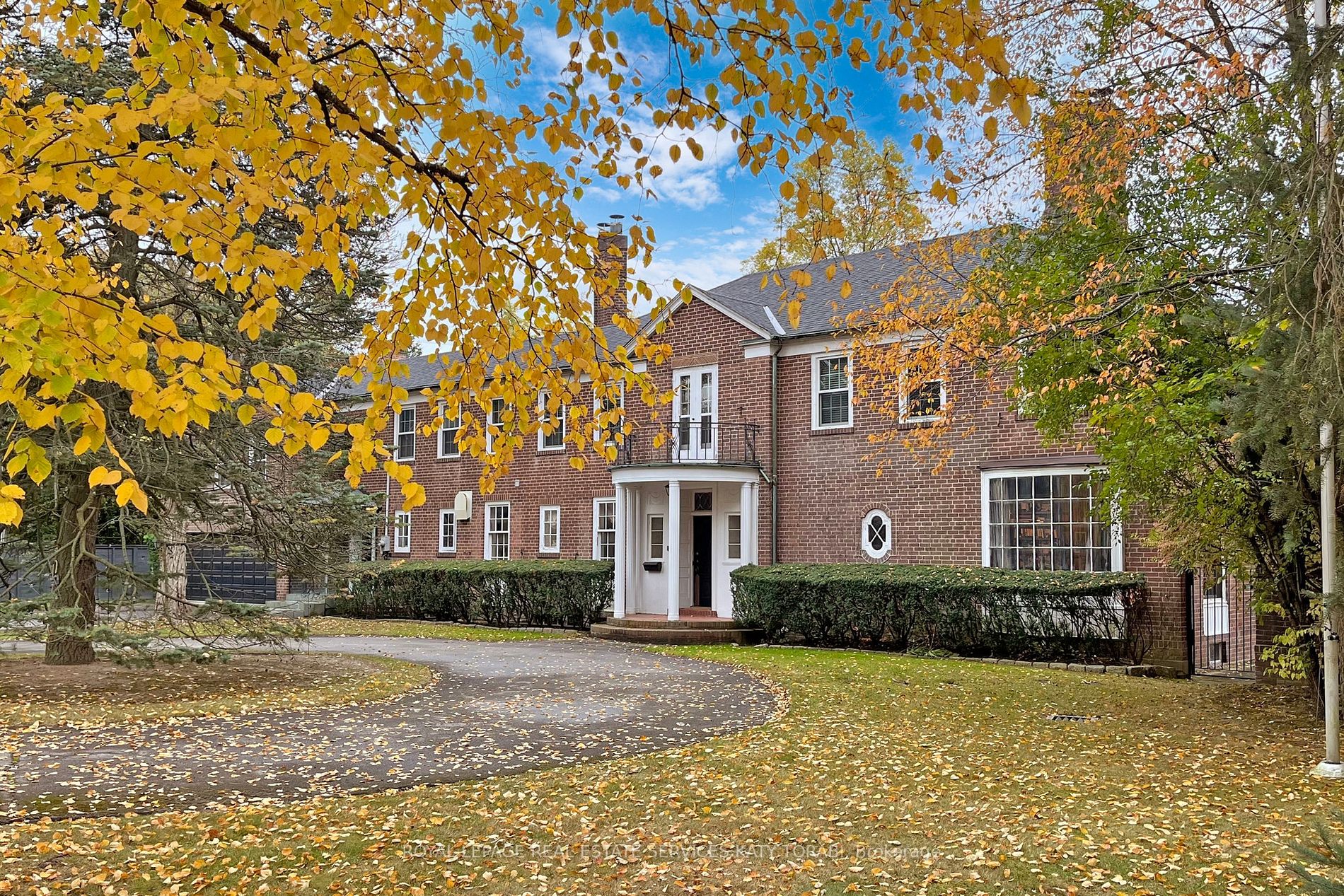 7 Alderbrook Dr