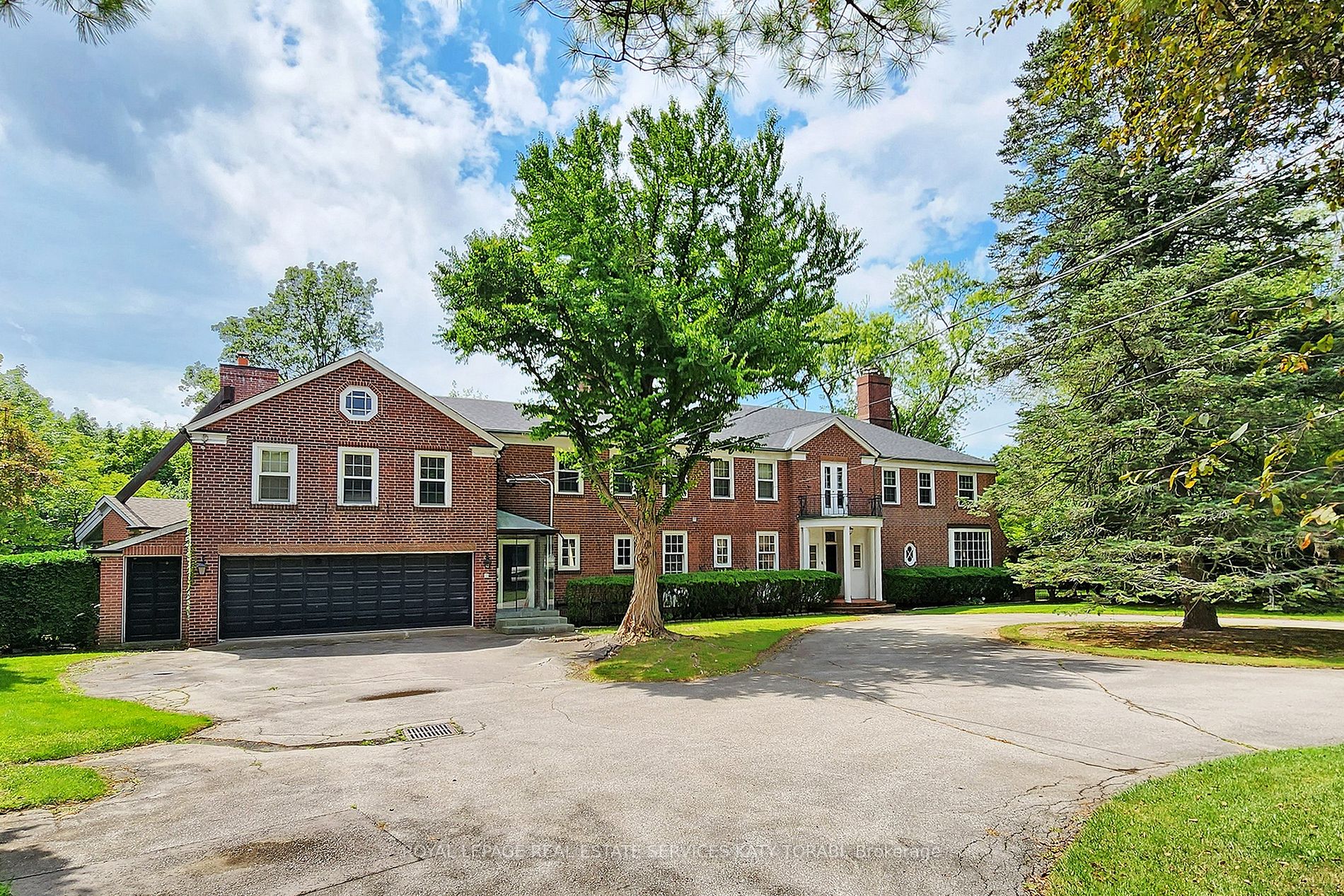 7 Alderbrook Dr