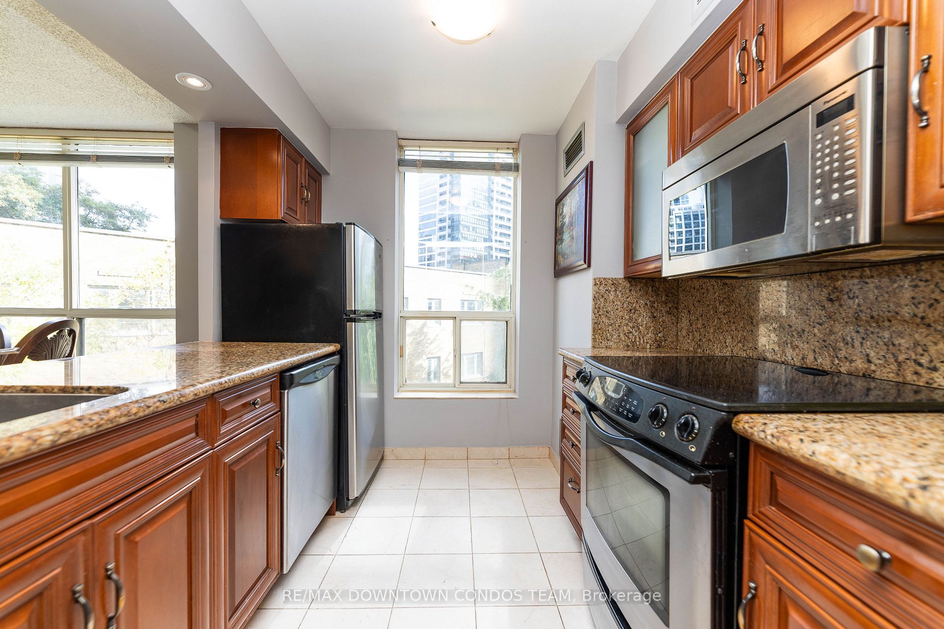 44 St Joseph St, #506
