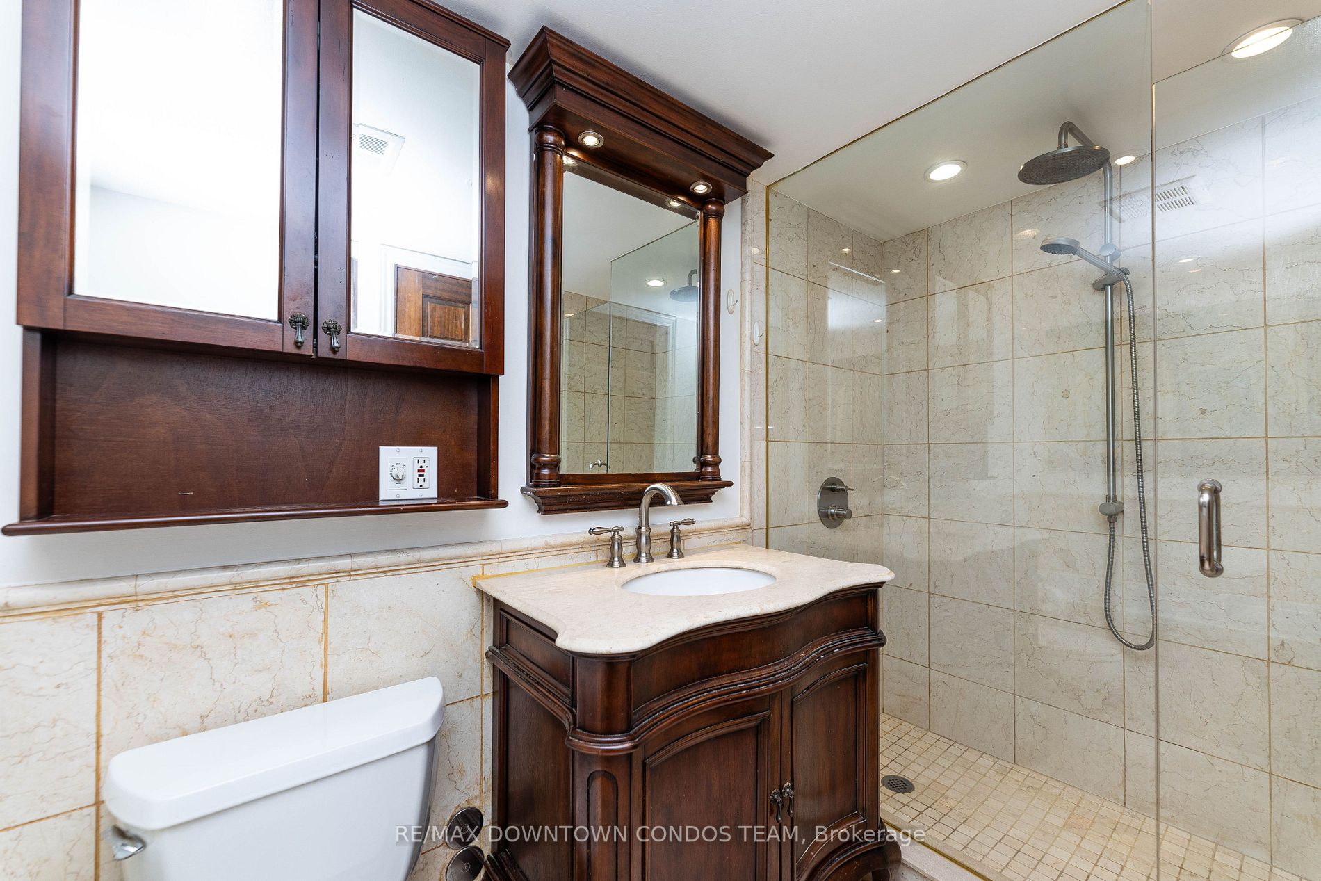 44 St Joseph St, #506