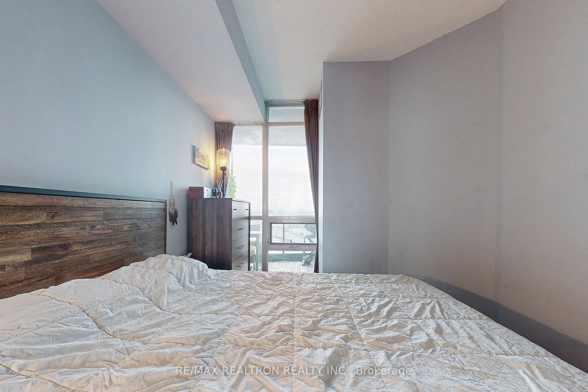 219 Fort York Blvd, #3411