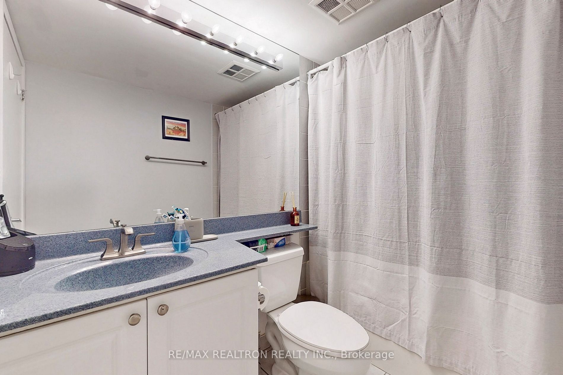 219 Fort York Blvd, #3411