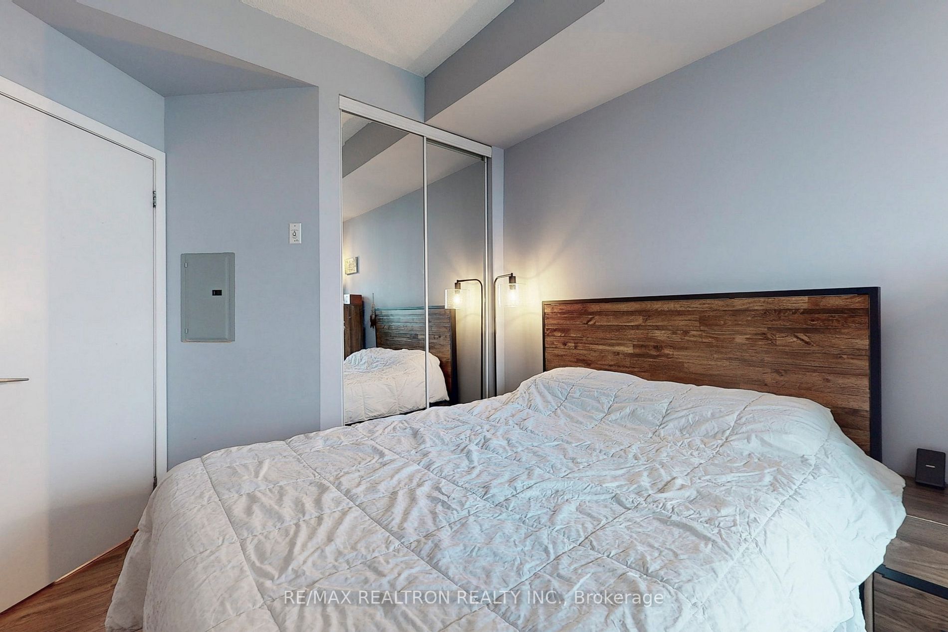219 Fort York Blvd, #3411