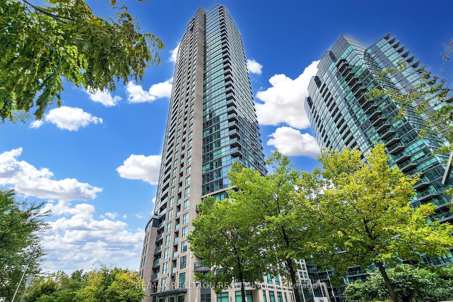 219 Fort York Blvd, #3411