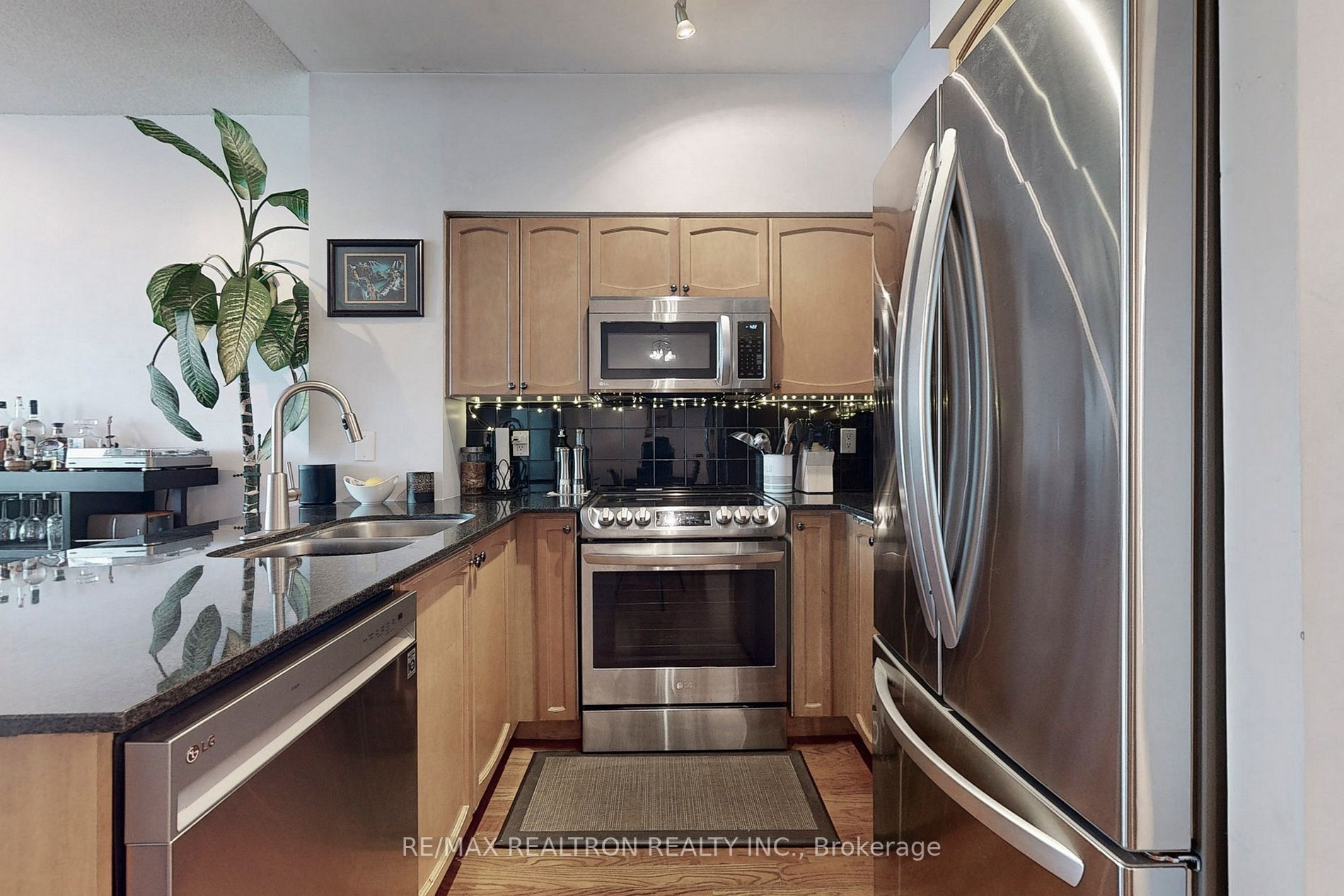219 Fort York Blvd, #3411