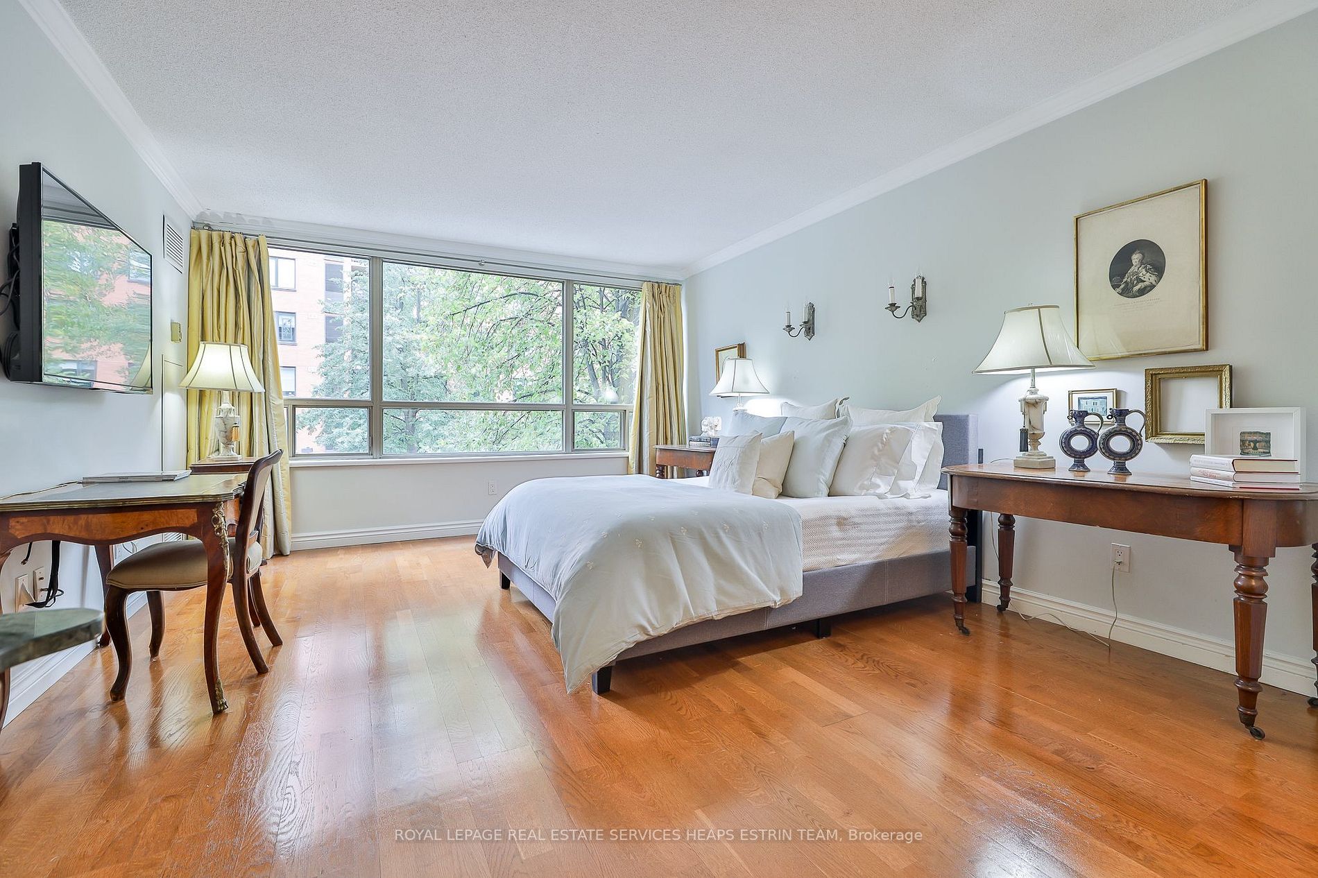 18 Lower Village Gate, #405