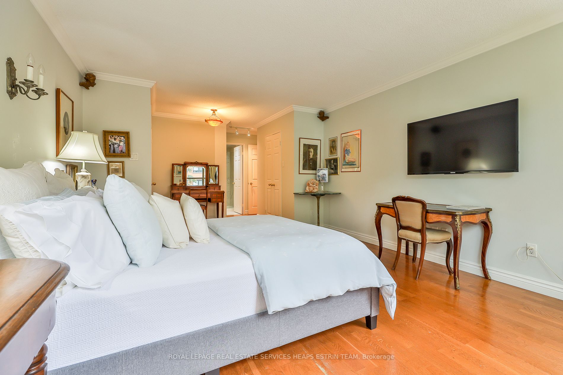 18 Lower Village Gate, #405