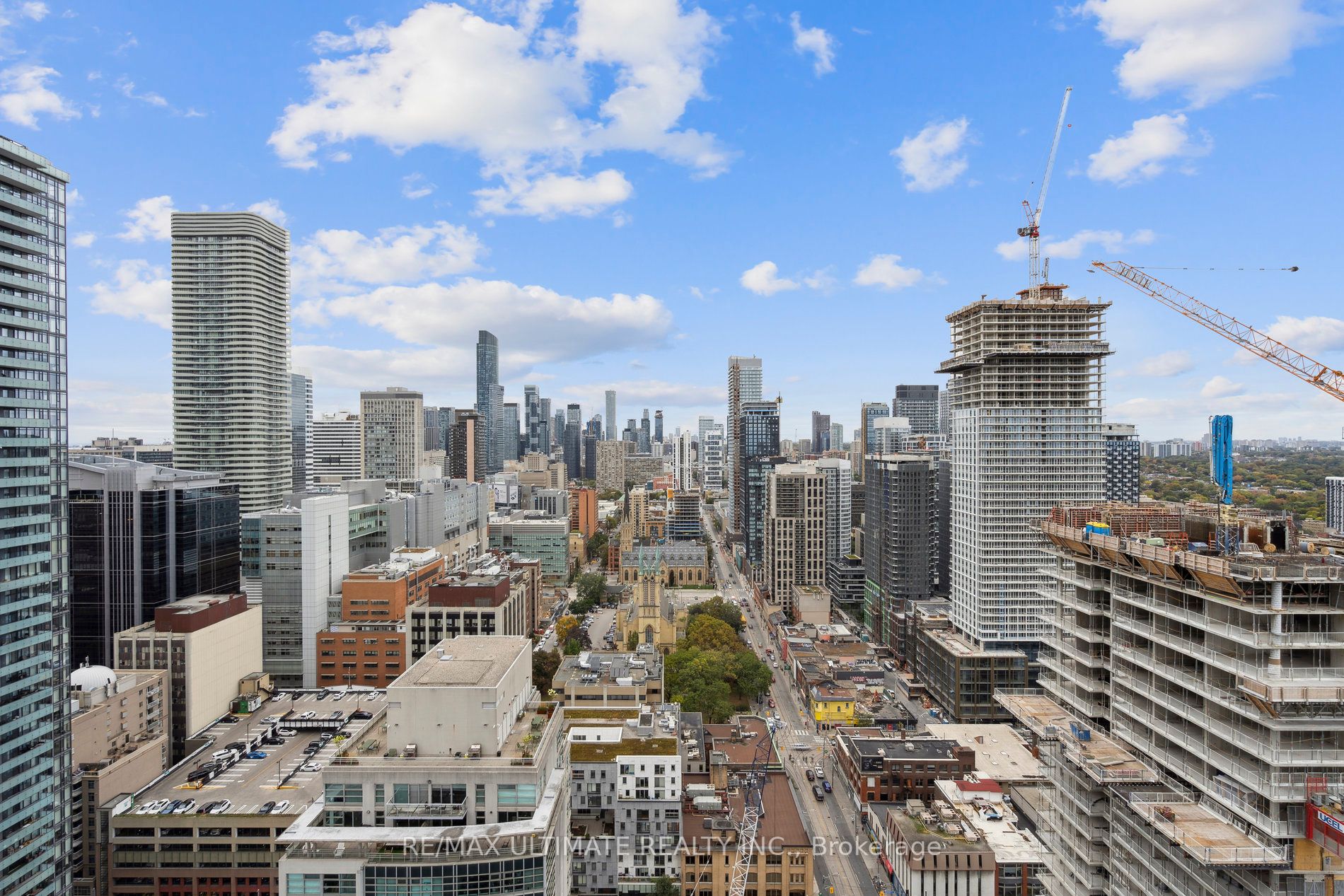 33 Lombard St, #3402