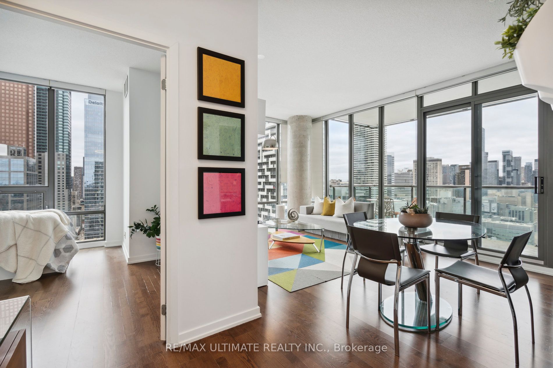 33 Lombard St, #3402