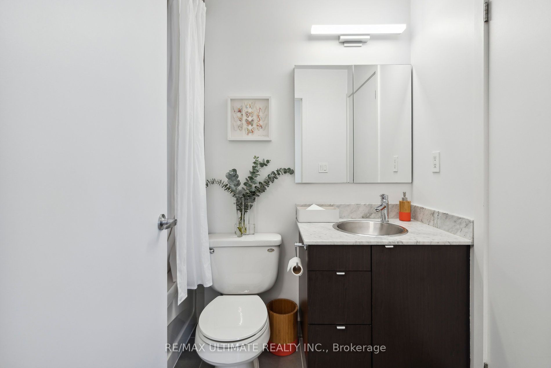 33 Lombard St, #3402