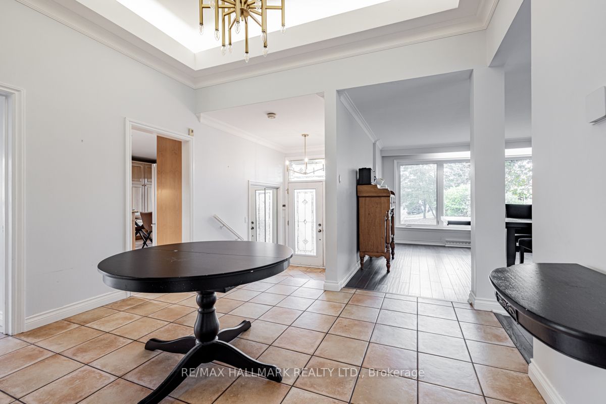 24 Cedar Springs Grve