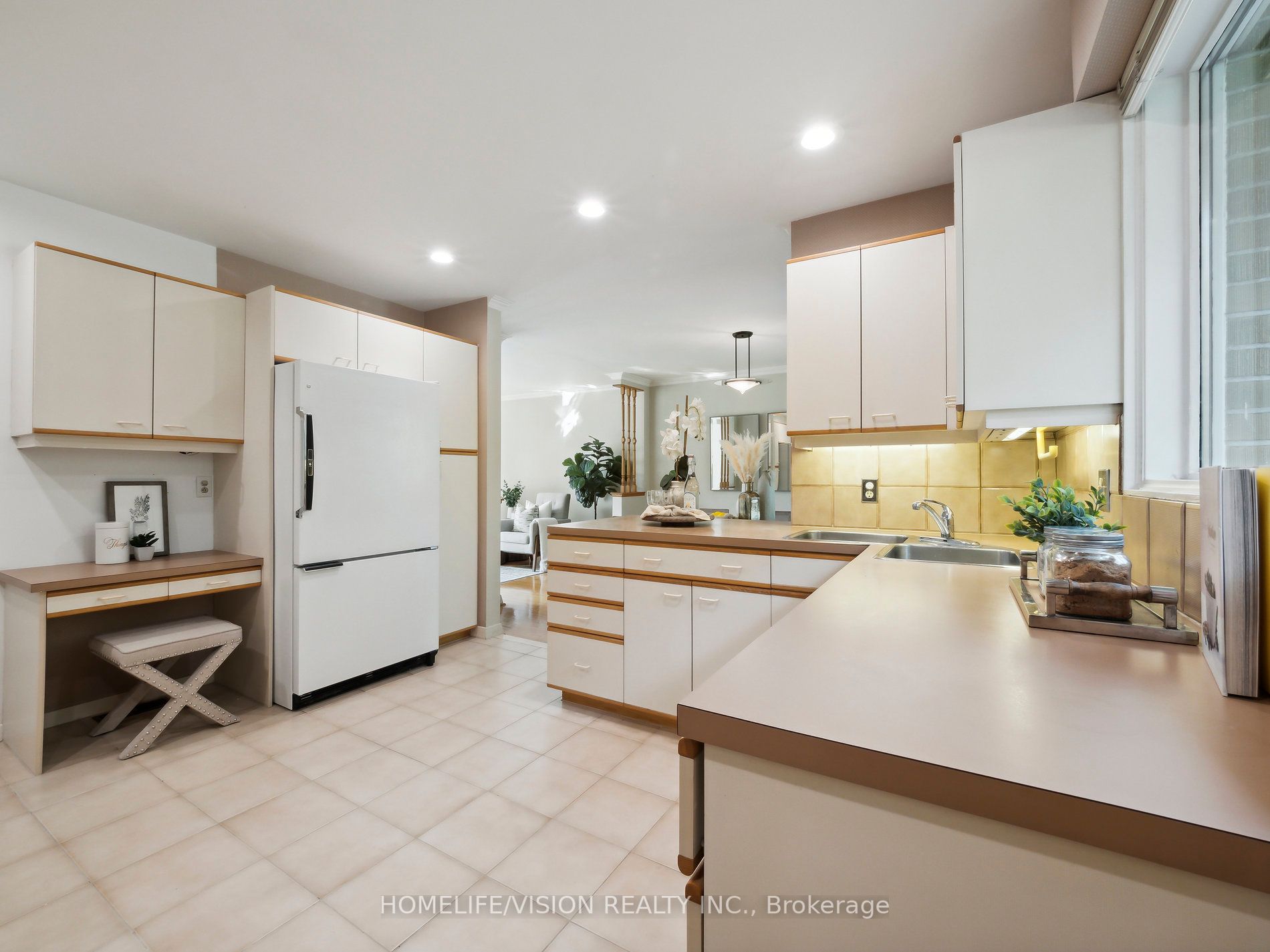 29 Parmbelle Cres