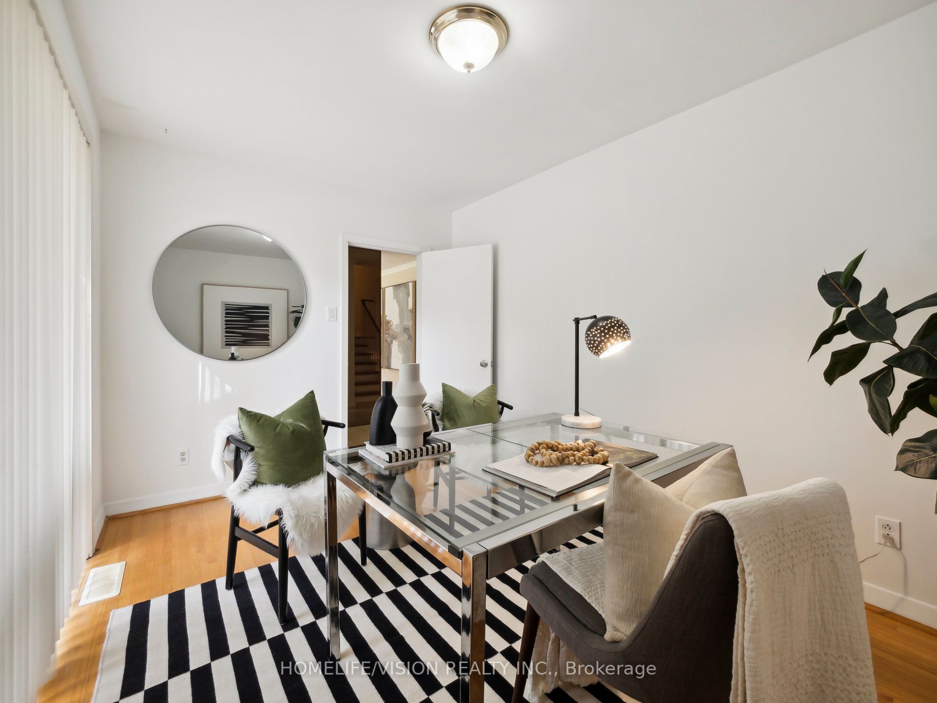 29 Parmbelle Cres