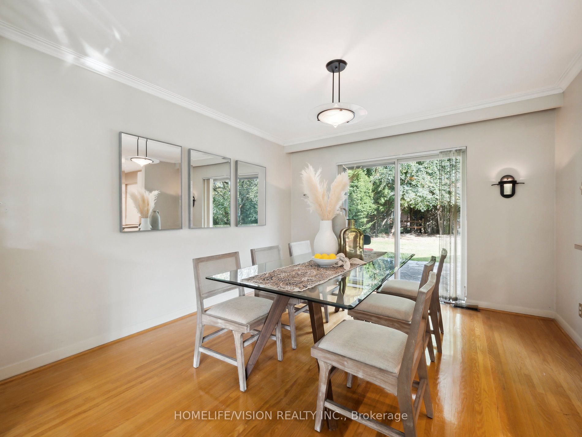 29 Parmbelle Cres