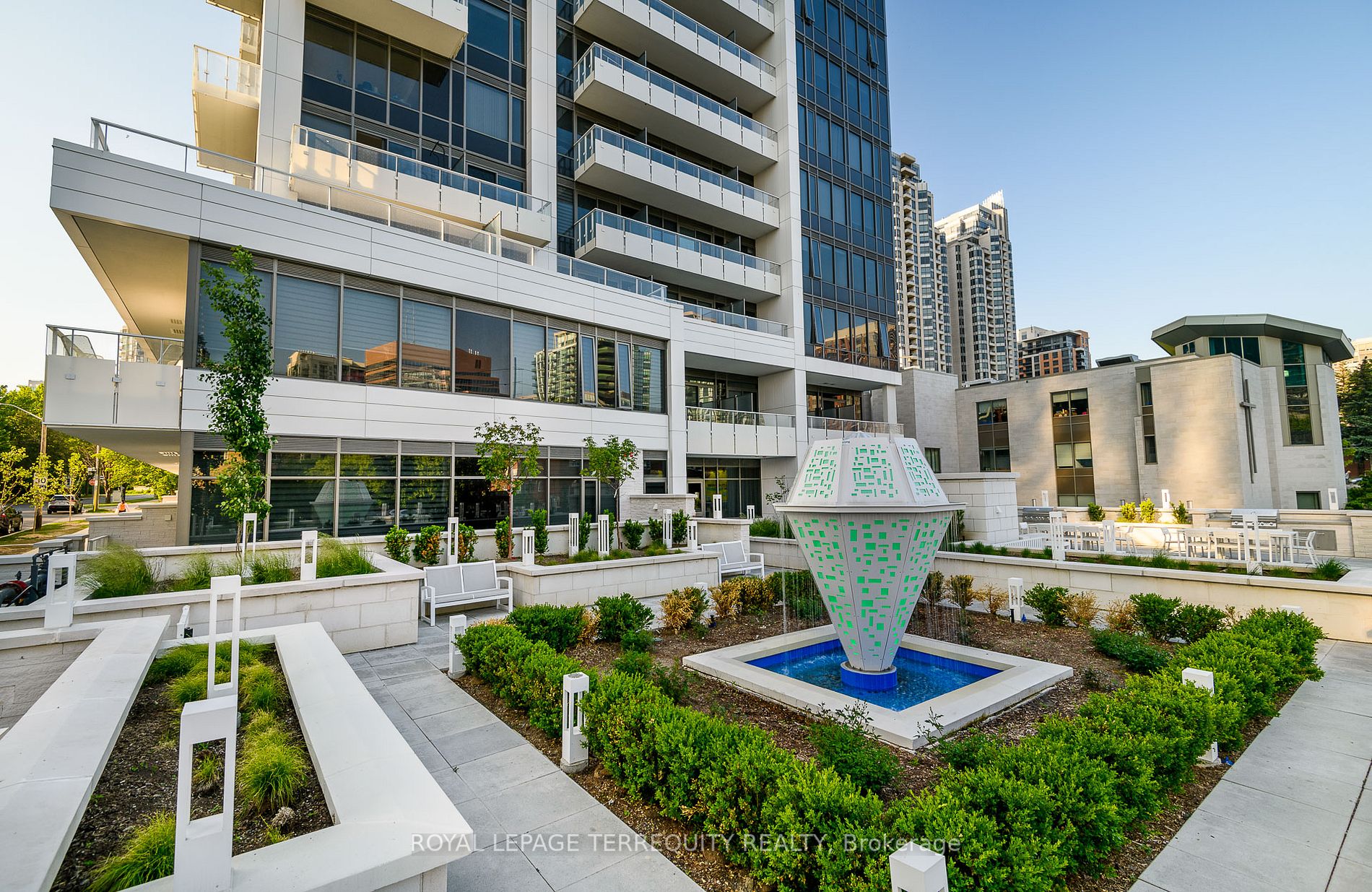 75 Canterbury Pl, #Ph107