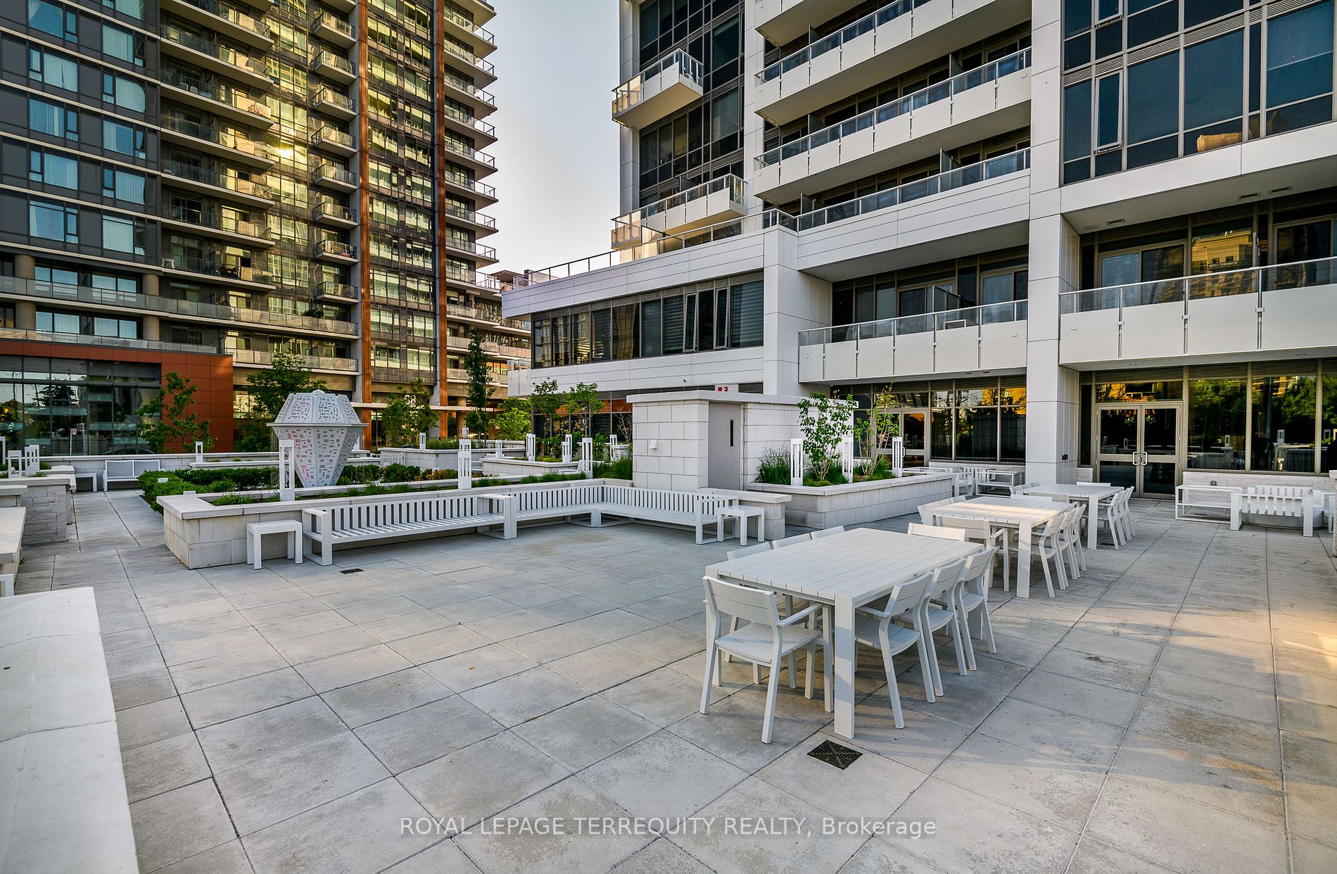 75 Canterbury Pl, #Ph107