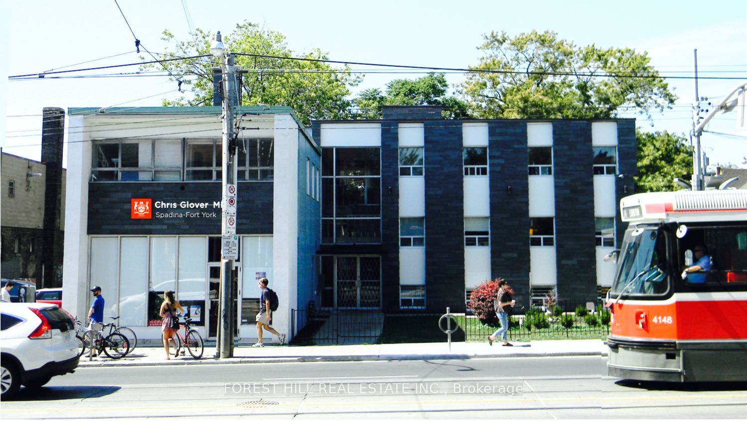 226 Bathurst St, #200