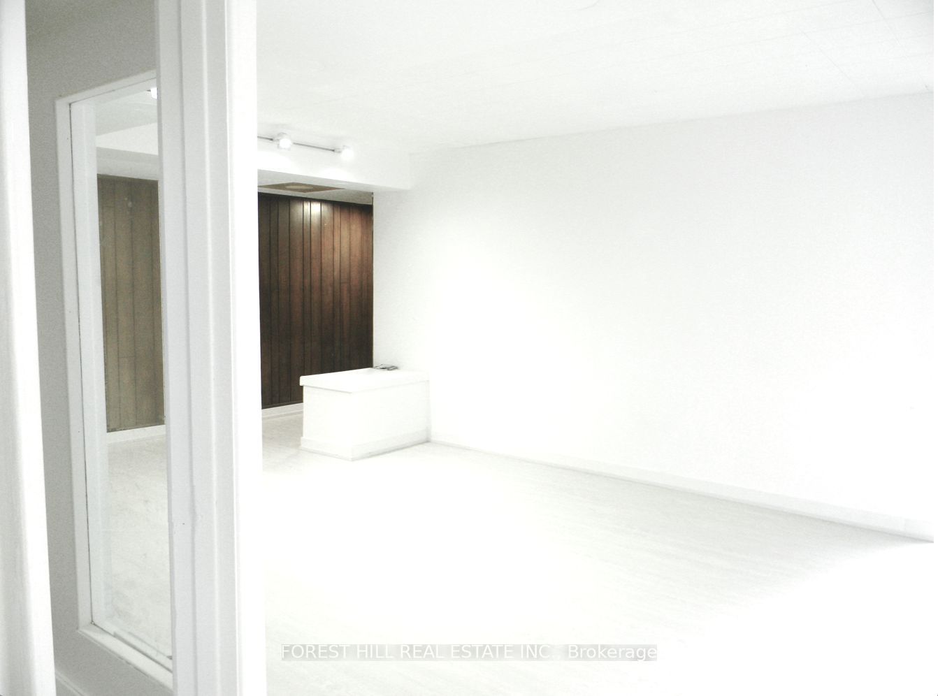 226 Bathurst St, #200