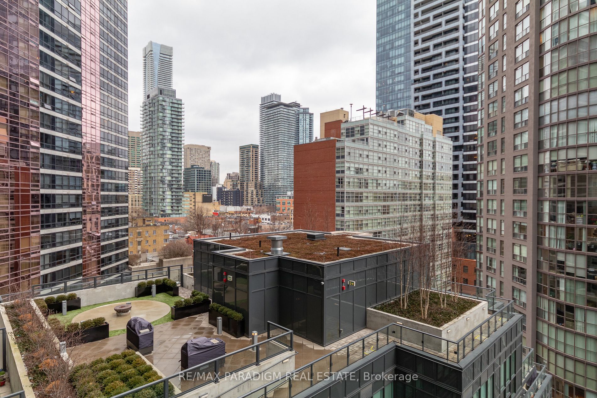 955 Bay St, #2501