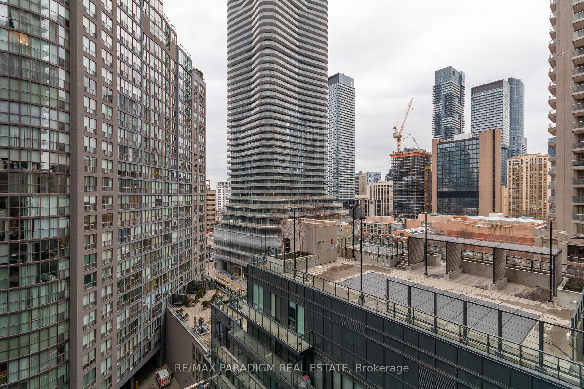 955 Bay St, #2501