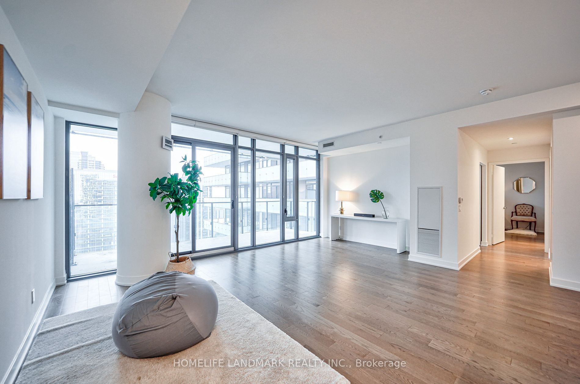 20 Lombard St, #3804