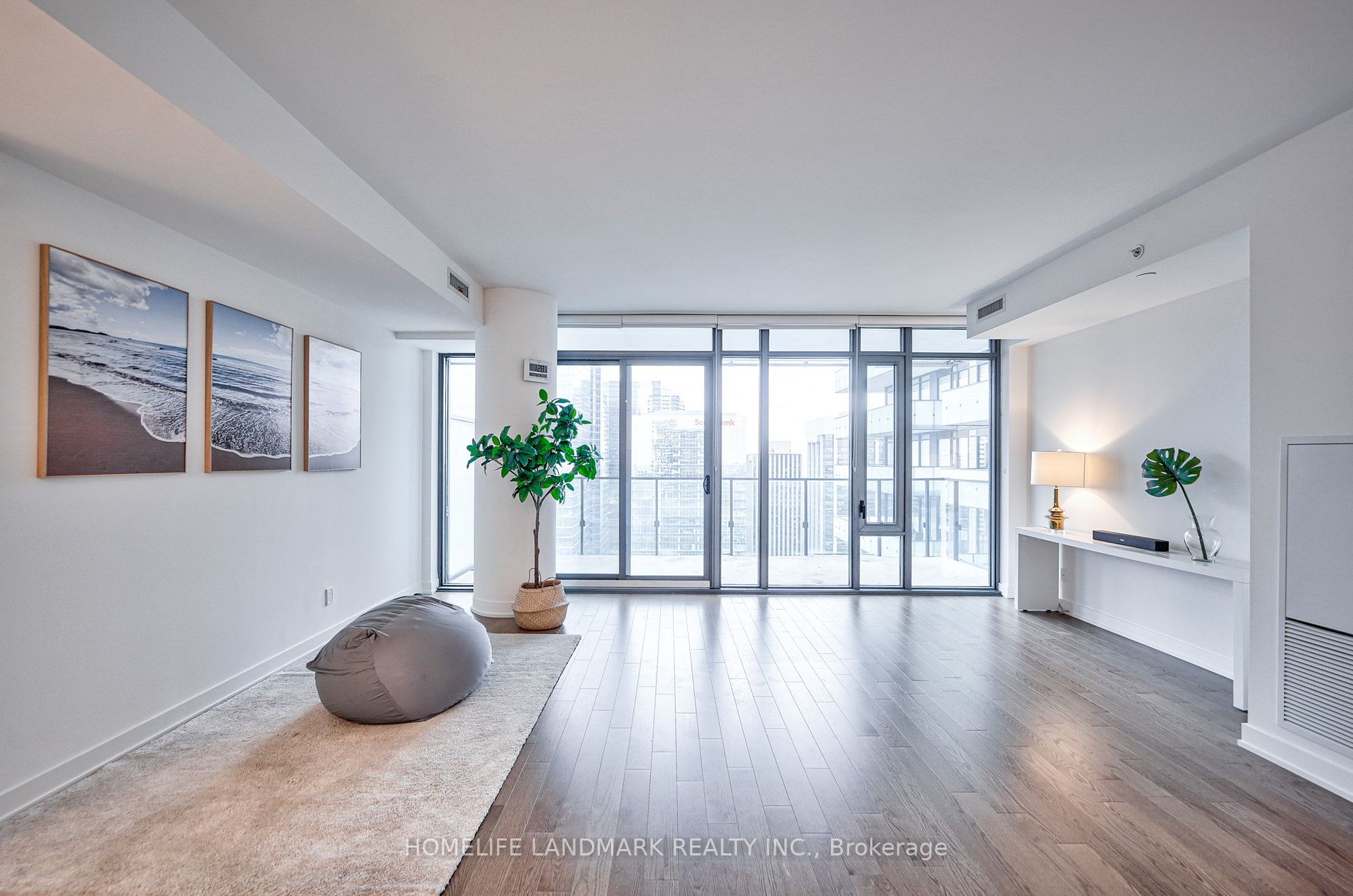 20 Lombard St, #3804