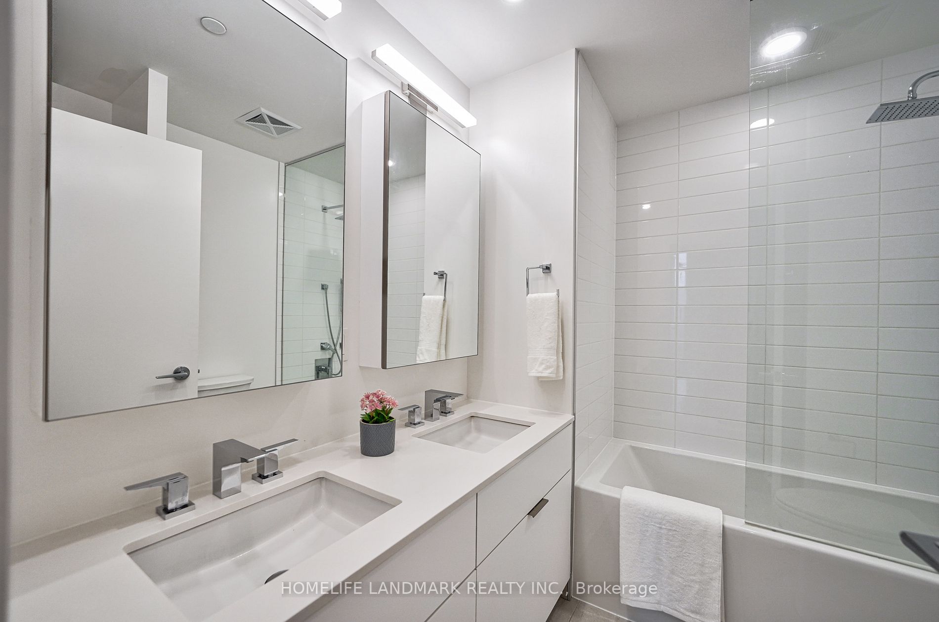 20 Lombard St, #3804