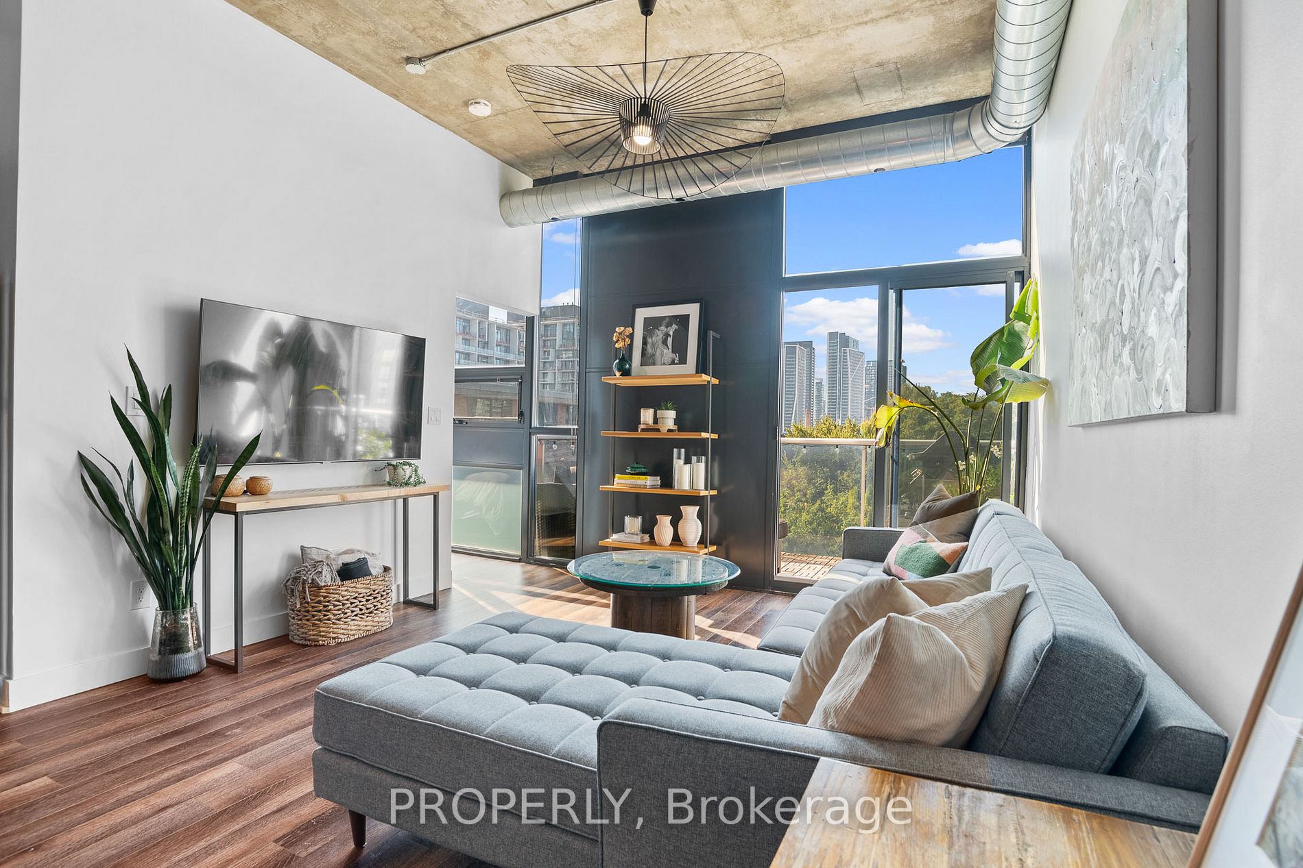 60 Bathurst St, #501